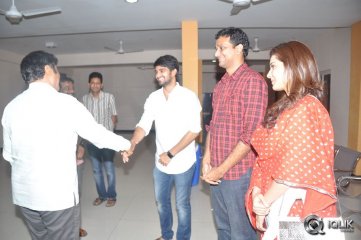 Balakrishna Watches Oohalu Gusagusalaade Movie